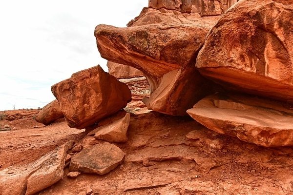 Rock eating rock