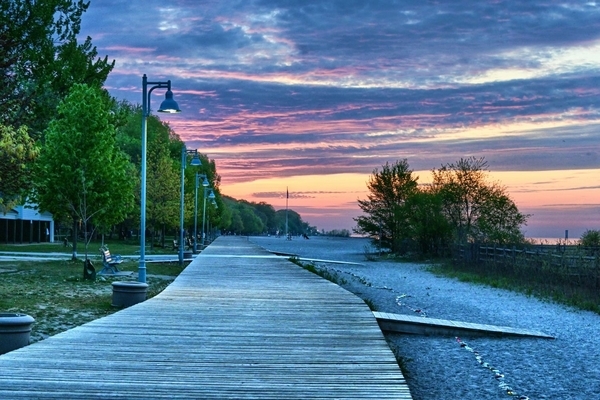 THE BOARDWALK AT DAWN (AAE 1000)