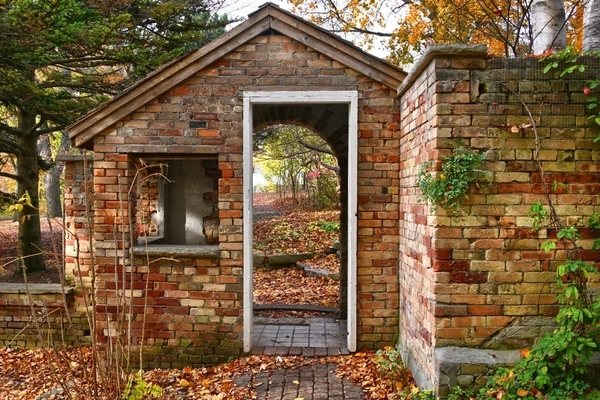 Ruins (AAF 8751 HDR)