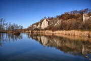 BLUFF REFLECTION (AAG 2146)