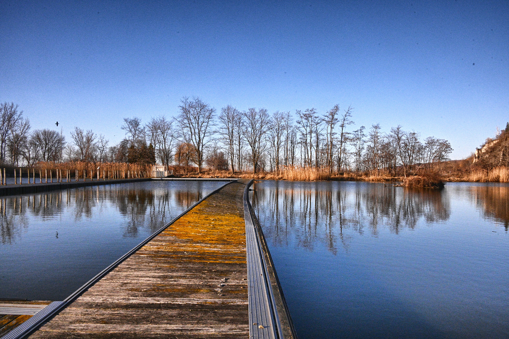 THE LAGOON (AAG 2147)