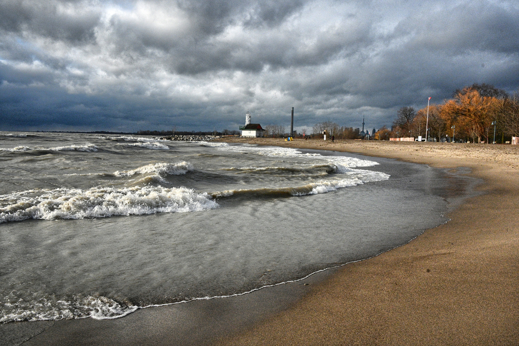 POUNDING WAVES