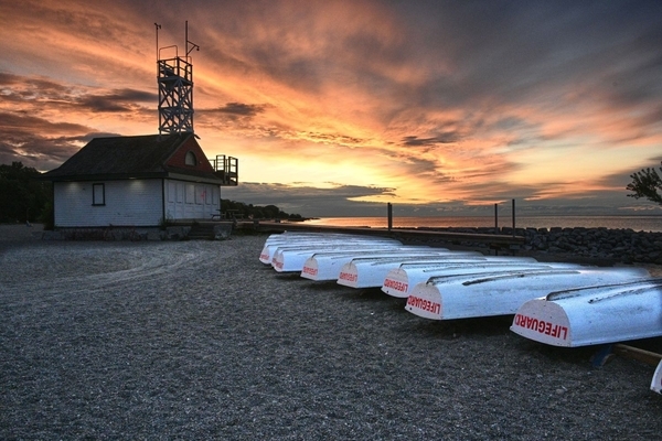 BOATS AT THE STATION (AAH 5451 HDR)