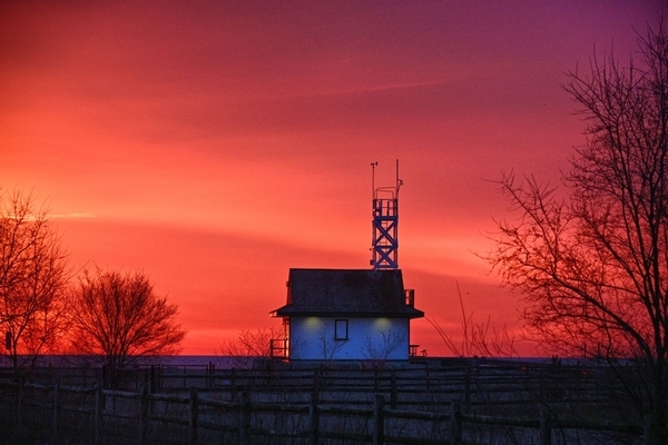 RED SKY (AAI 0115 HDR)