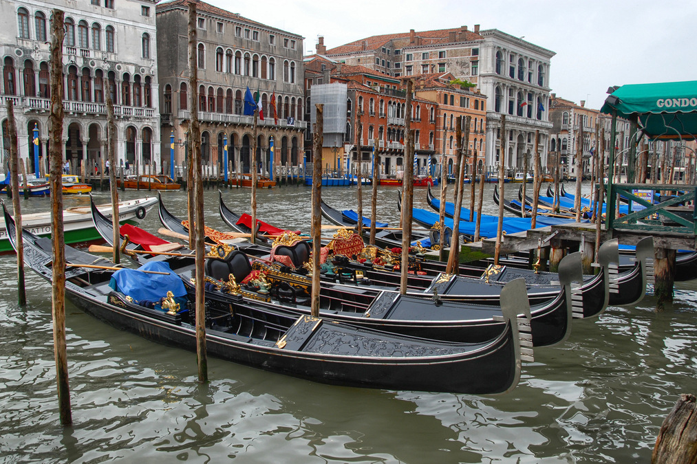 Gondolas-in-Waiting